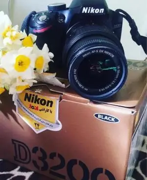 دوربین حرفه ای نیکون  Nikon D3200+18-55mm دست دوم
