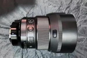 لنز سیگما مانت سونی sigma 85mm دست دوم