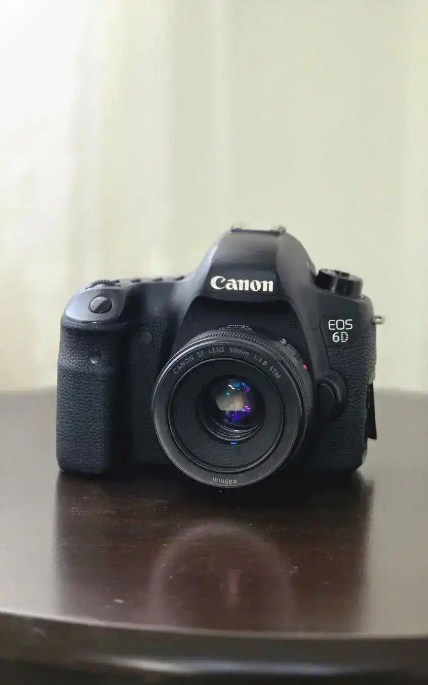 بدنه دوربین 6D کنون دست دو