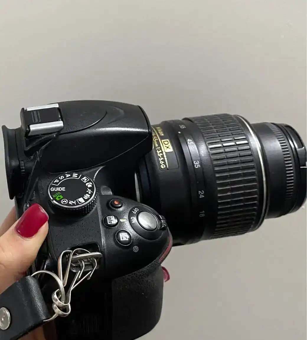دوربین عکاسی و فیلم برداری nikon3200D دست دو