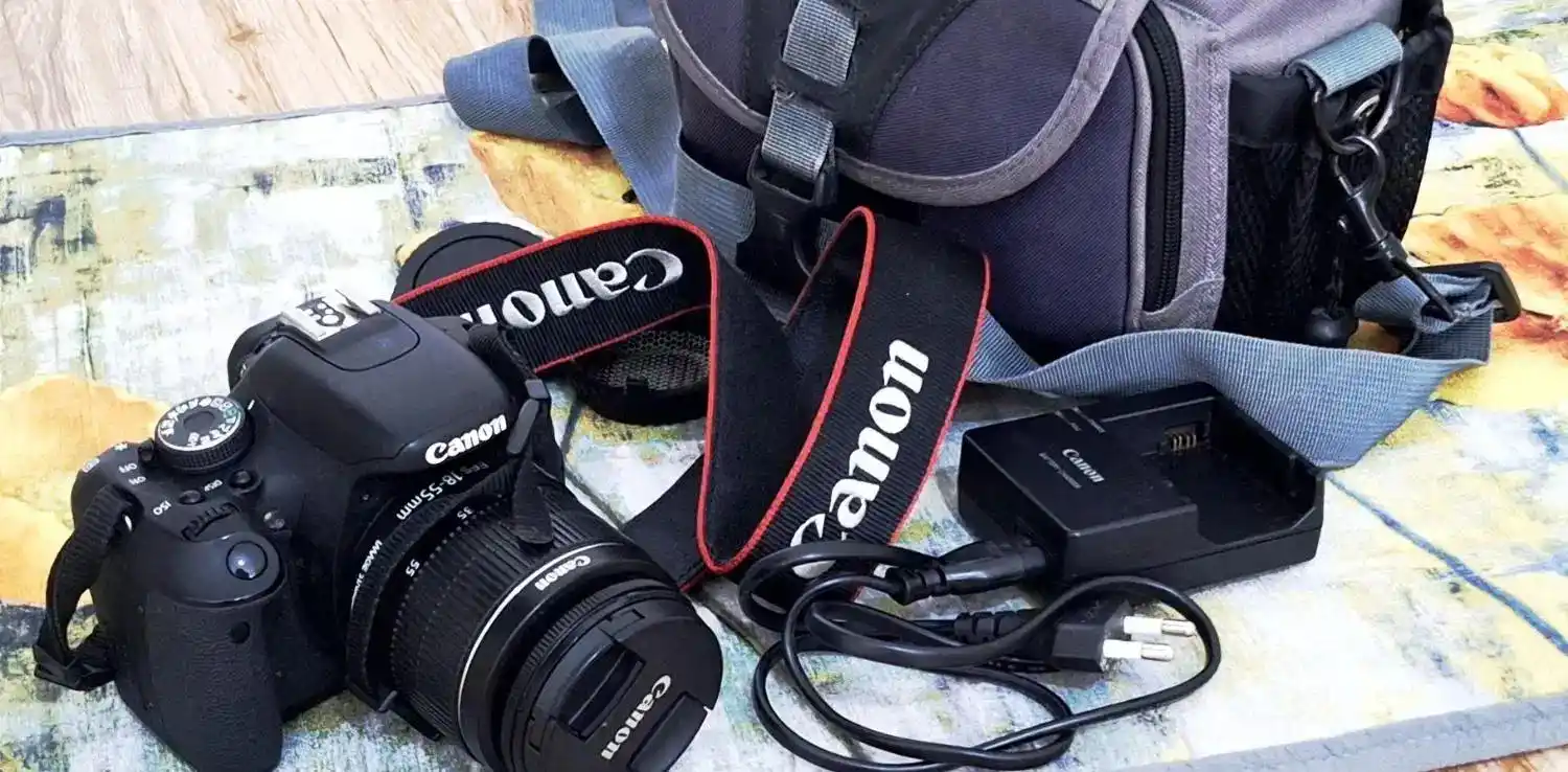 دوربین Canon 600d دست دو