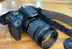 دوربین کنون800d دست دوم