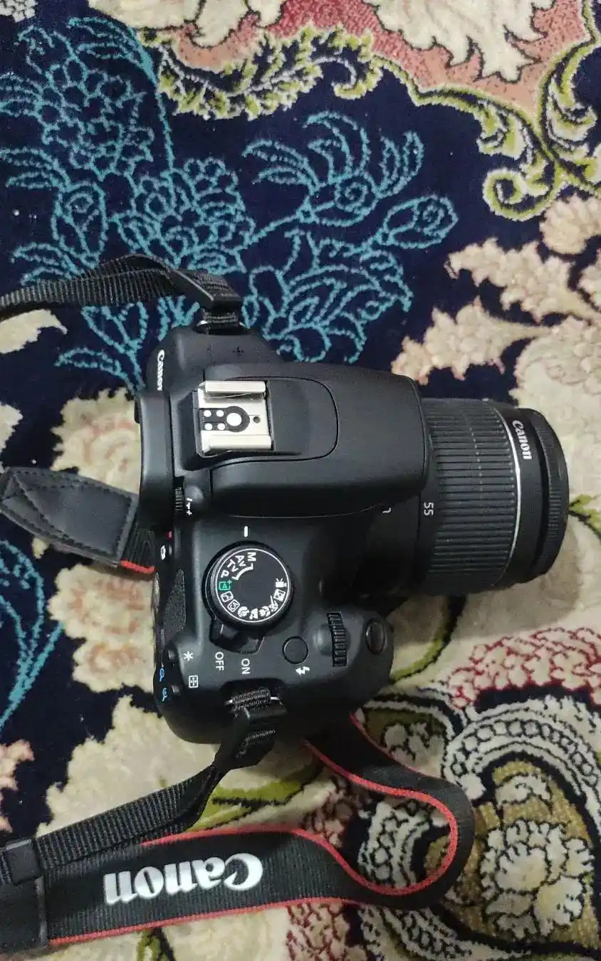 canon   1200d دست دو