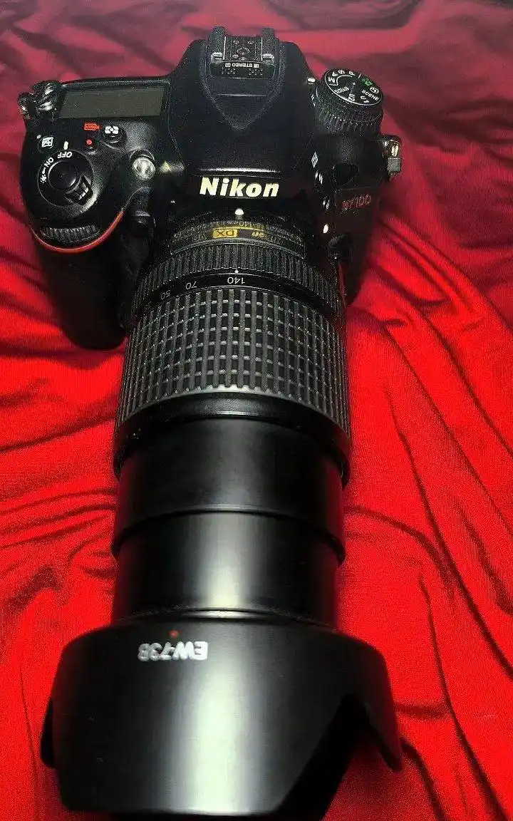 Nikon d7100 دست دو