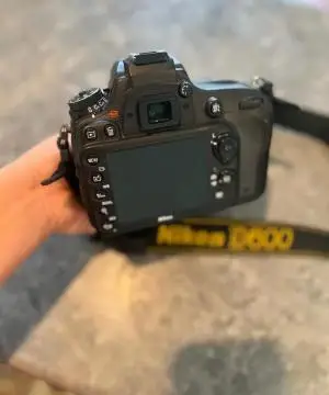 دوربین حرفه ای فول فریم نیکون nikon d600 دست دوم