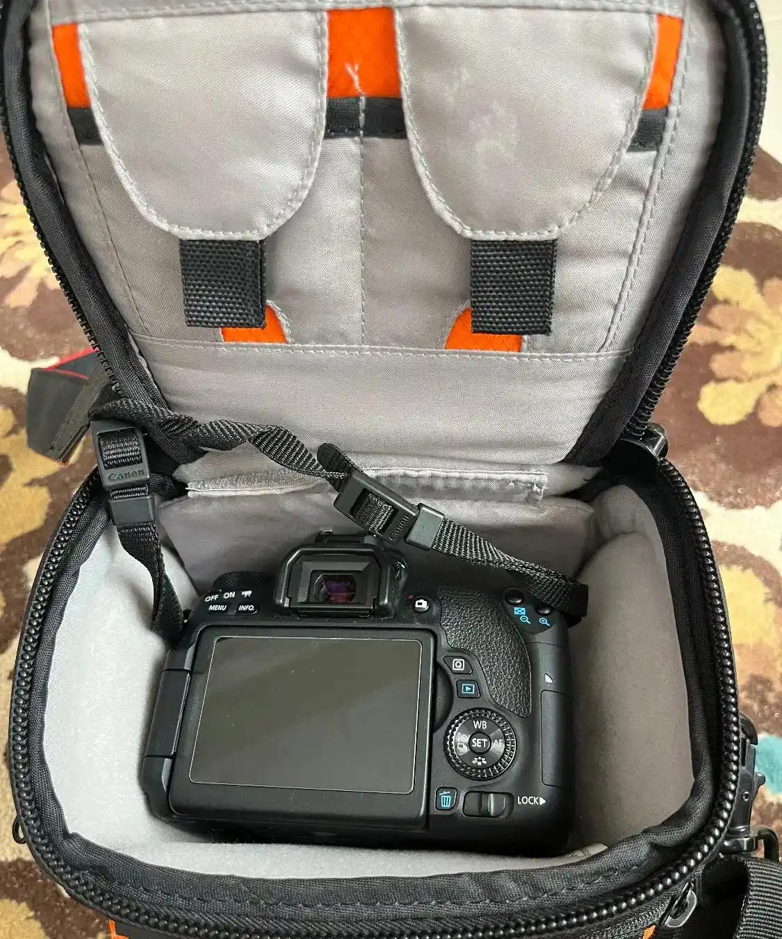 دوربین کنون 760D در حد نو دست دو