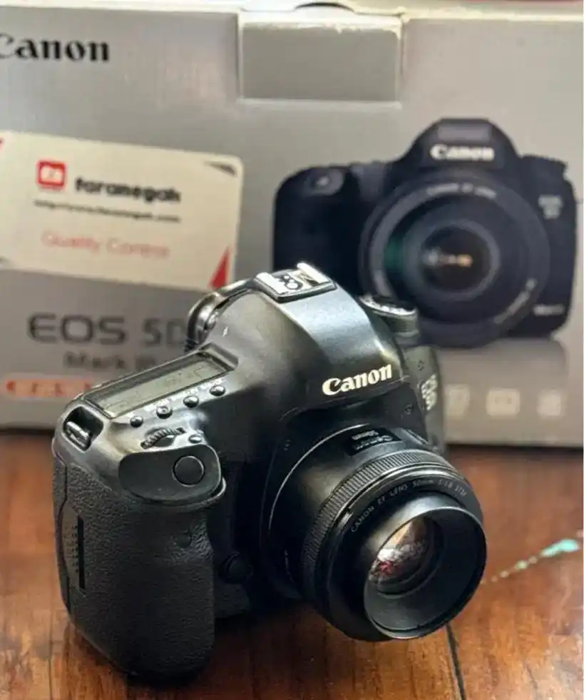 دوربین فول فریم کنون canon 5D mark III+لنز فیکس ۵۰ دست دو
