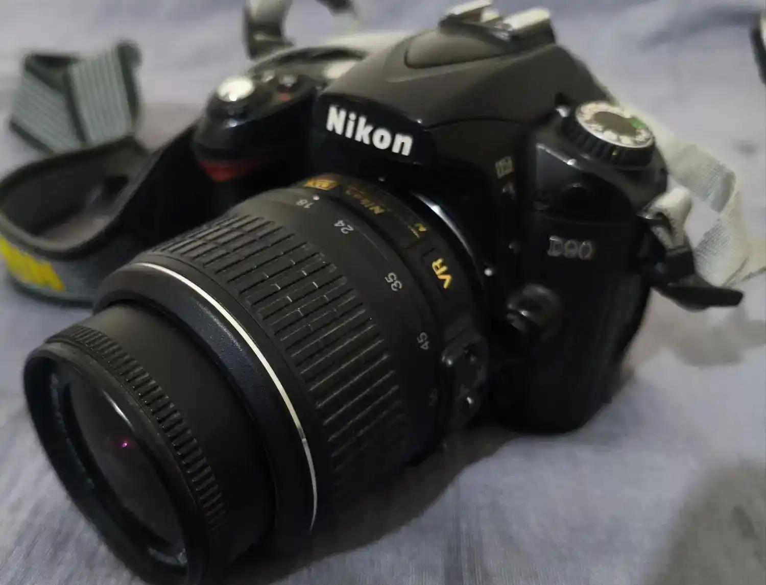 دوربین نیکون حرفه ای D90 دست دو