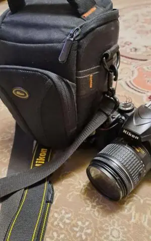 دوربین nikon d3400 + دوربین زنیت (زنیط / zenit) دست دوم