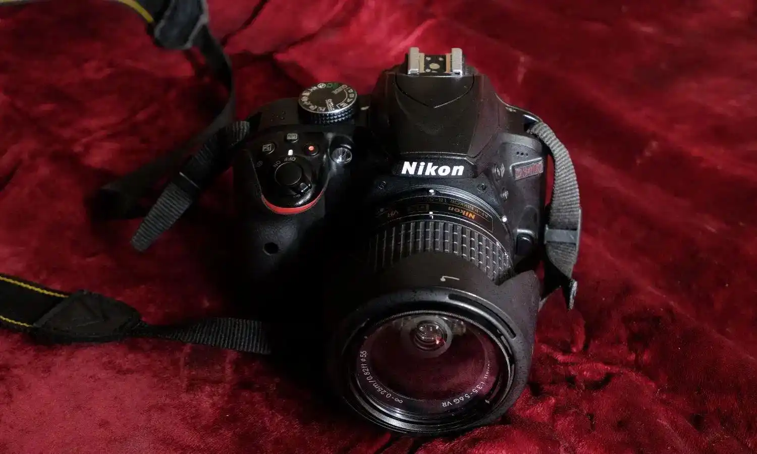 دوربین nikon d3400 + دوربین زنیت (زنیط / zenit) دست دو