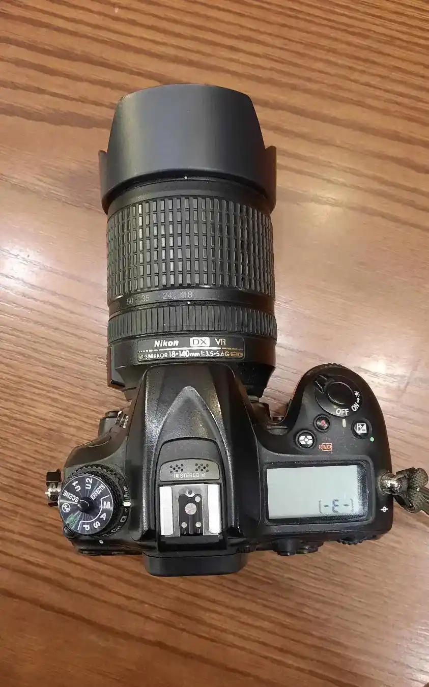 فروش دوربین عکاسی نیکون ۷۲۰۰ دست دو