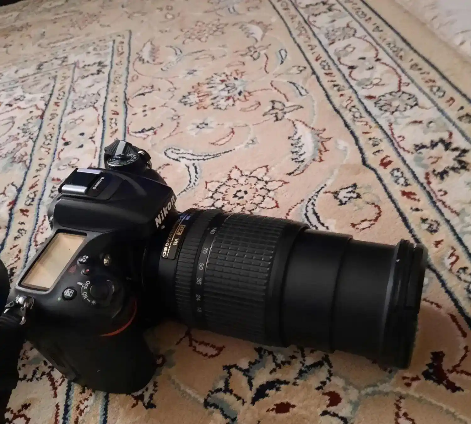 نیکون ۷۱۰۰ nikon بسیار تمیز ۱۸ ۱۴۰ دست دو