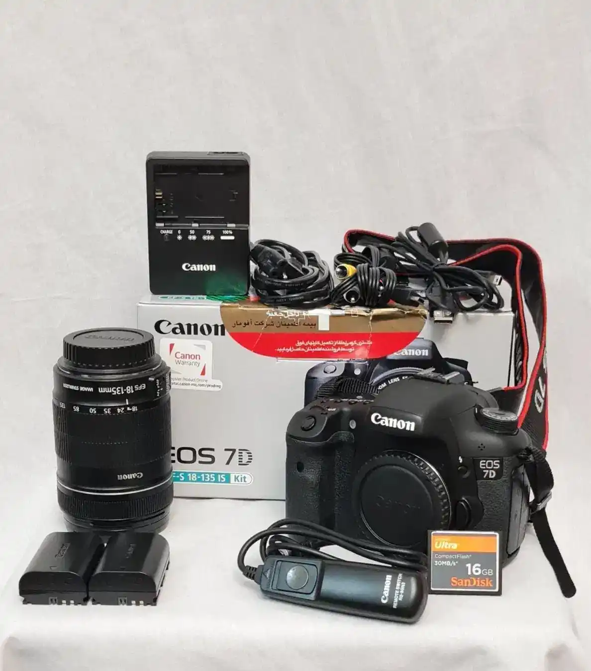 فروش دوربین Canon 7D و متعلقات دست دو
