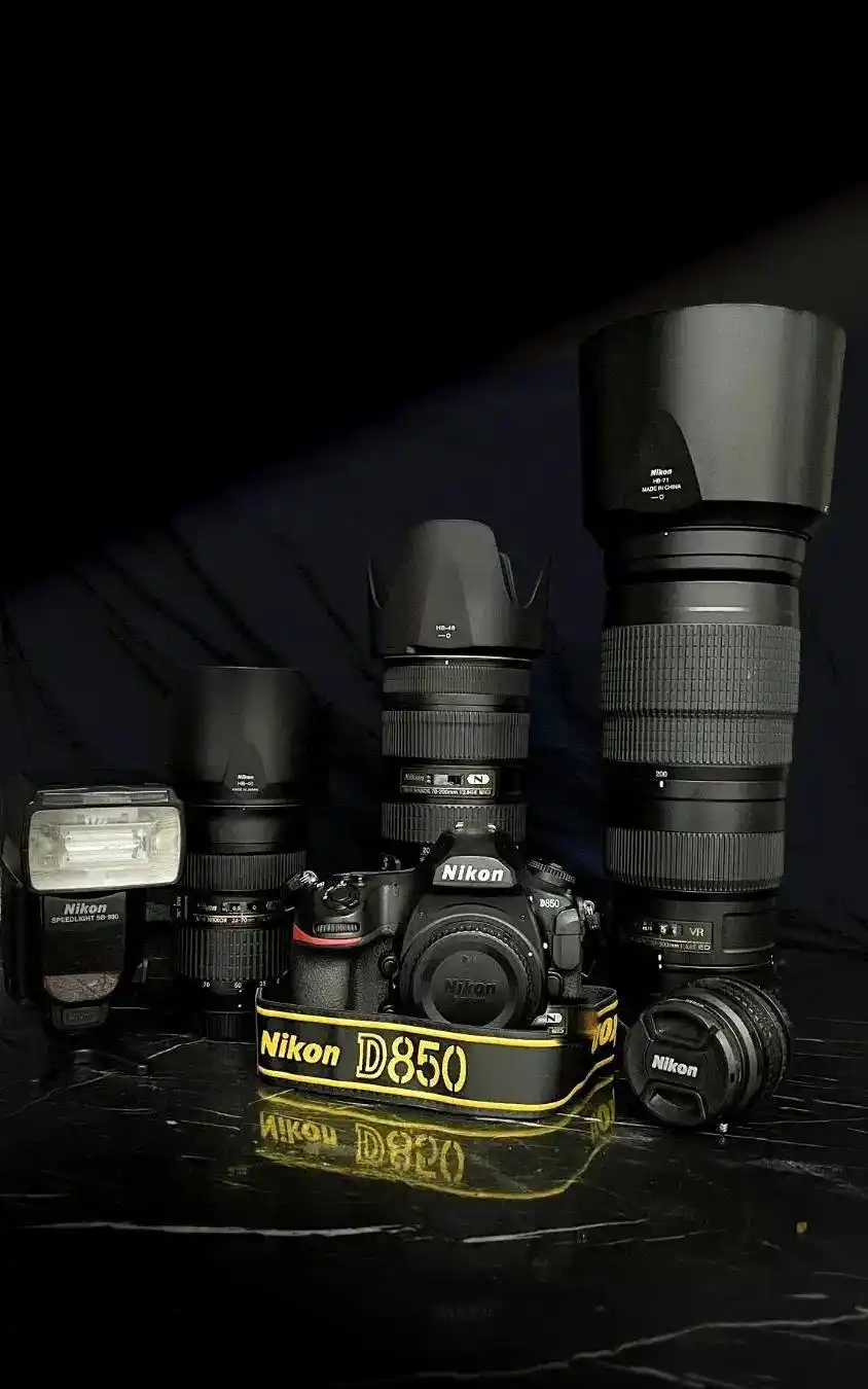 نیکون d850 دست دو