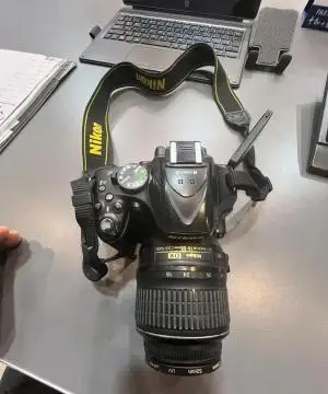 دوربین Nikon d5200 دست دوم