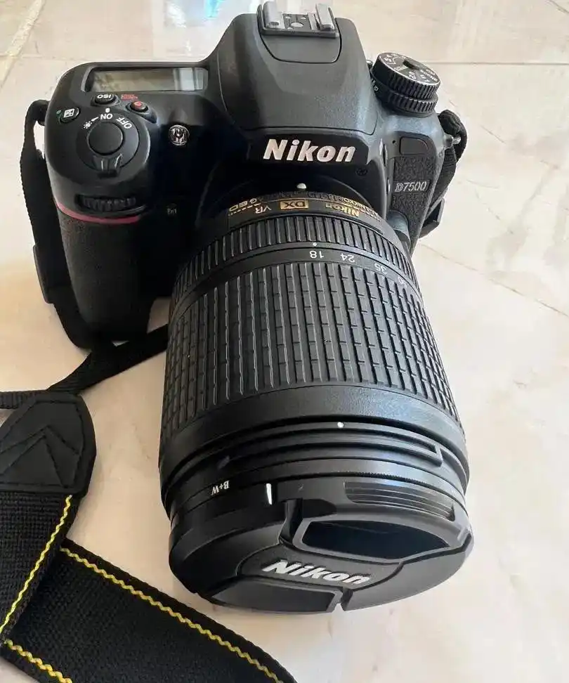 دوربین عکاسی نیکون۷۵۰۰d دست دو