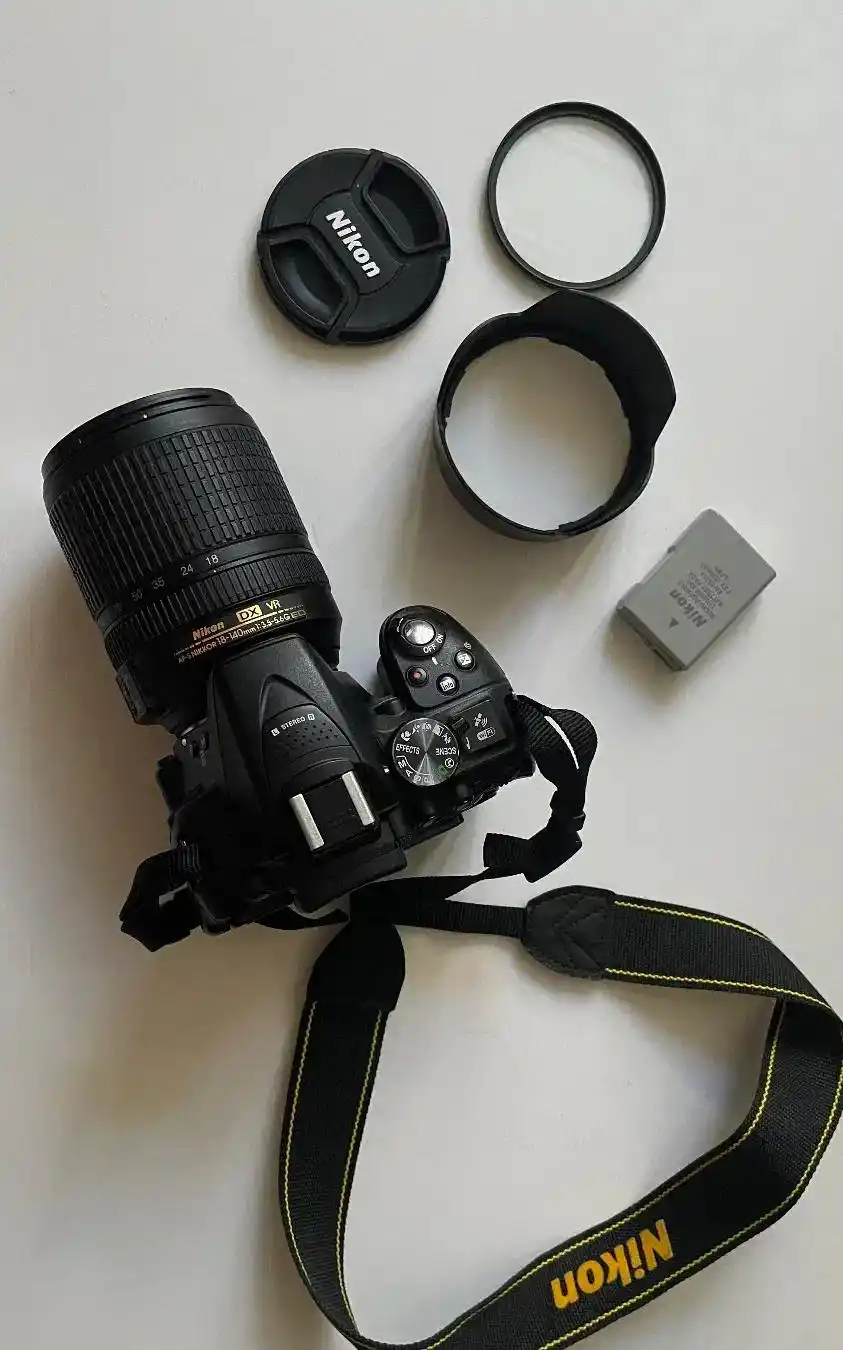 دوربین عکاسی نیکون فروشی دست دو