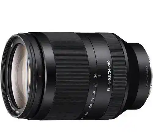 Sony FE 24 240mm f/3.5 6.3 OSS Lens دست دو