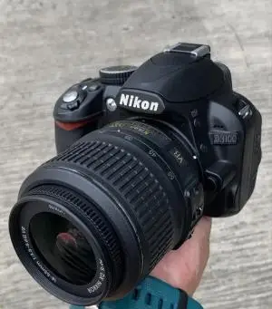 دوربین دیجیتال نیکون D3100 دست دوم