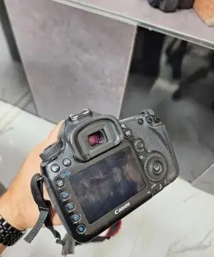 دوربین کنون 5d دست دوم