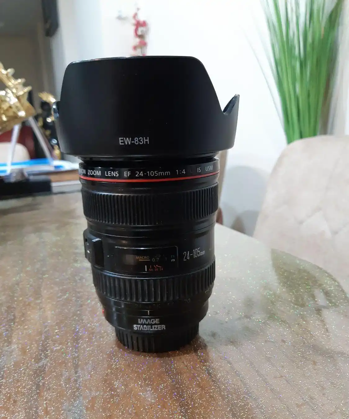 لنز 105-24 برند canon(امکان فروش قسطی) دست دو