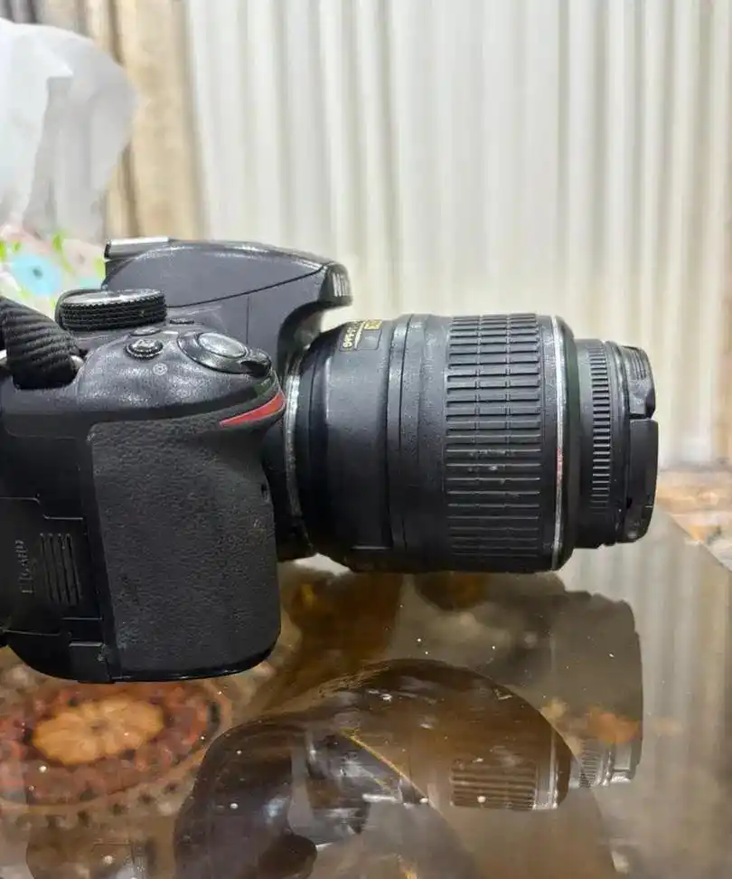 دوربین نیکن D3200+ دست دو