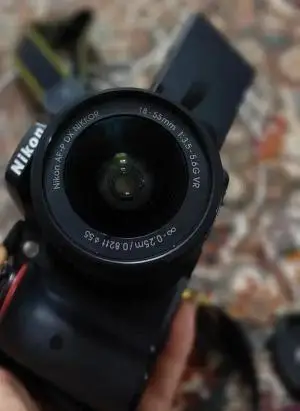 دوربین d5300نیکون با لنز دست دوم