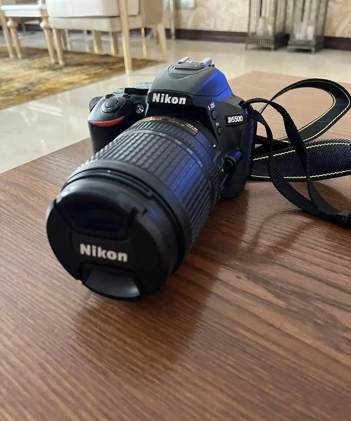 دوربین نیکون D5500 دست دو