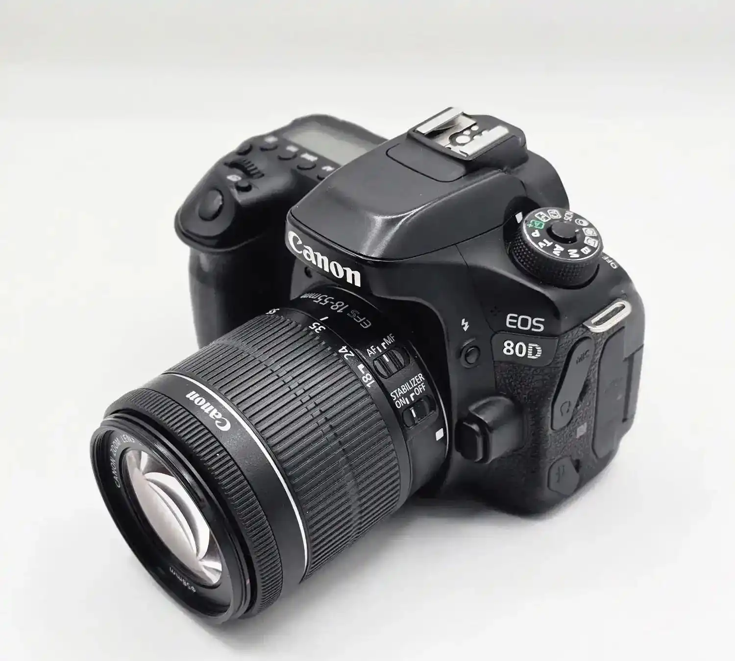 دوربین کانن 80D با لنز 55-18 دست دو