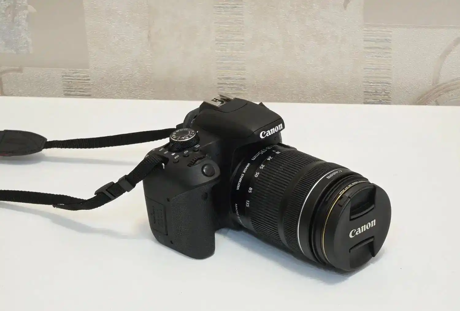 دوربین کنون ۸۰۰ دی / canon 800D / لنز ۱۸-۱۳۵ دست دو