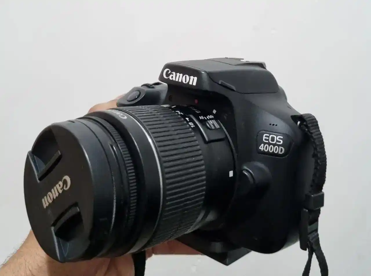 دوربین canon 4000d دست دو