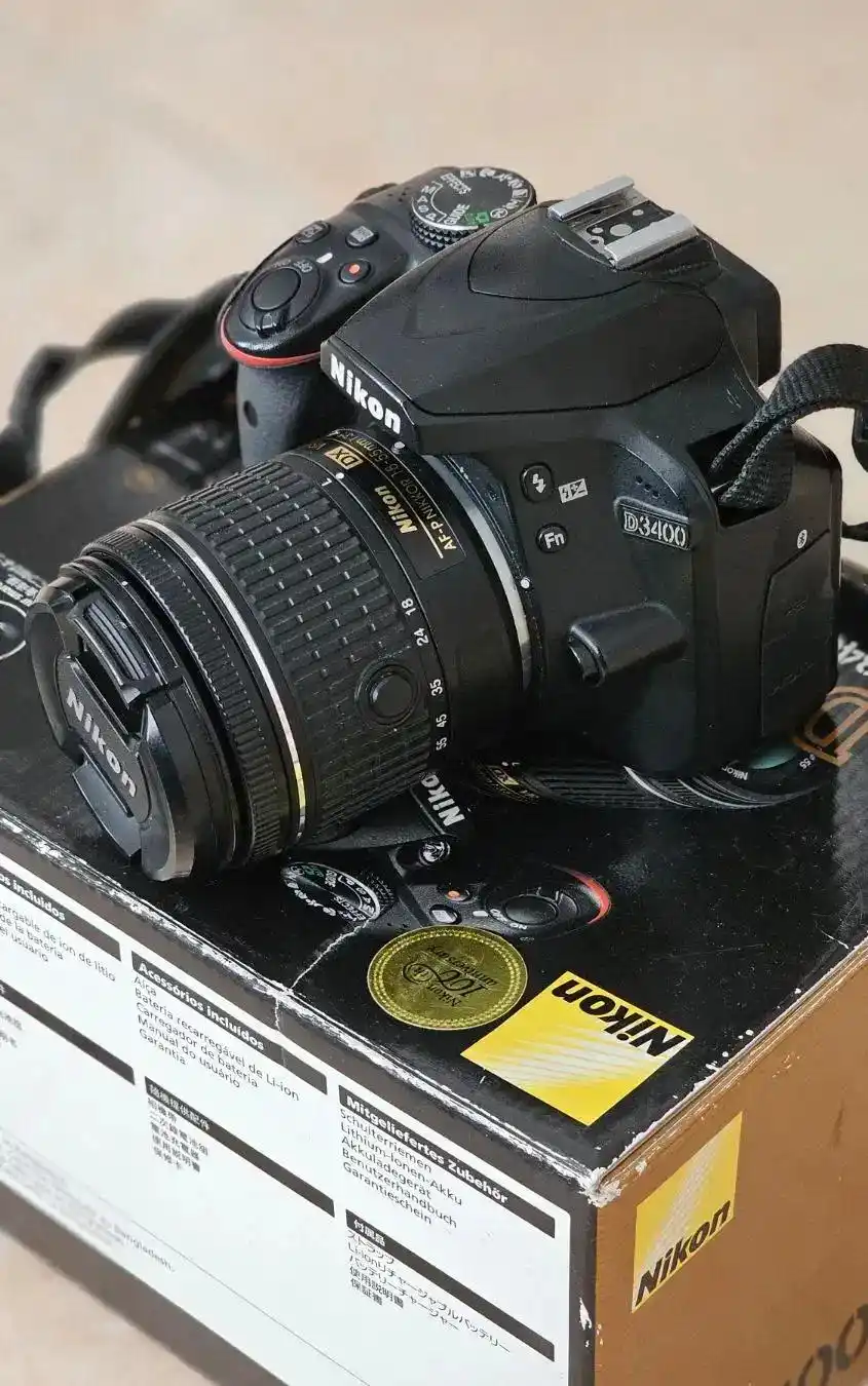 دوربین nikon d3400 دست دو