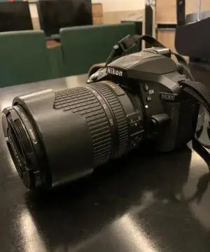 دوربین nikon d5300با دو لنز دست دوم