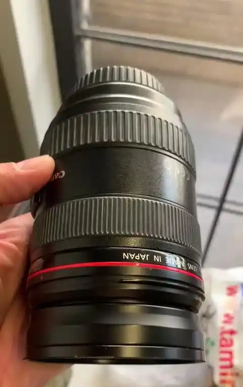 لنز کانن 70-24 canon f.28 دست دو