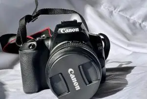 دوربین کانن | Canon 250D+18-55mm دست دوم