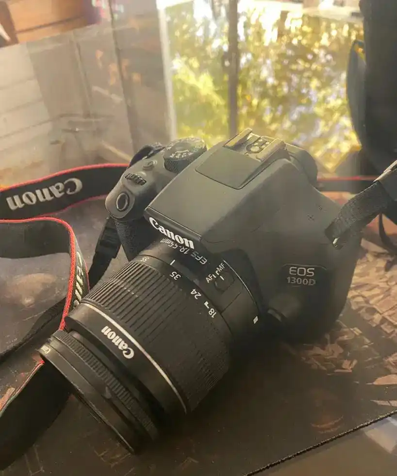 Canon 1300d دست دو