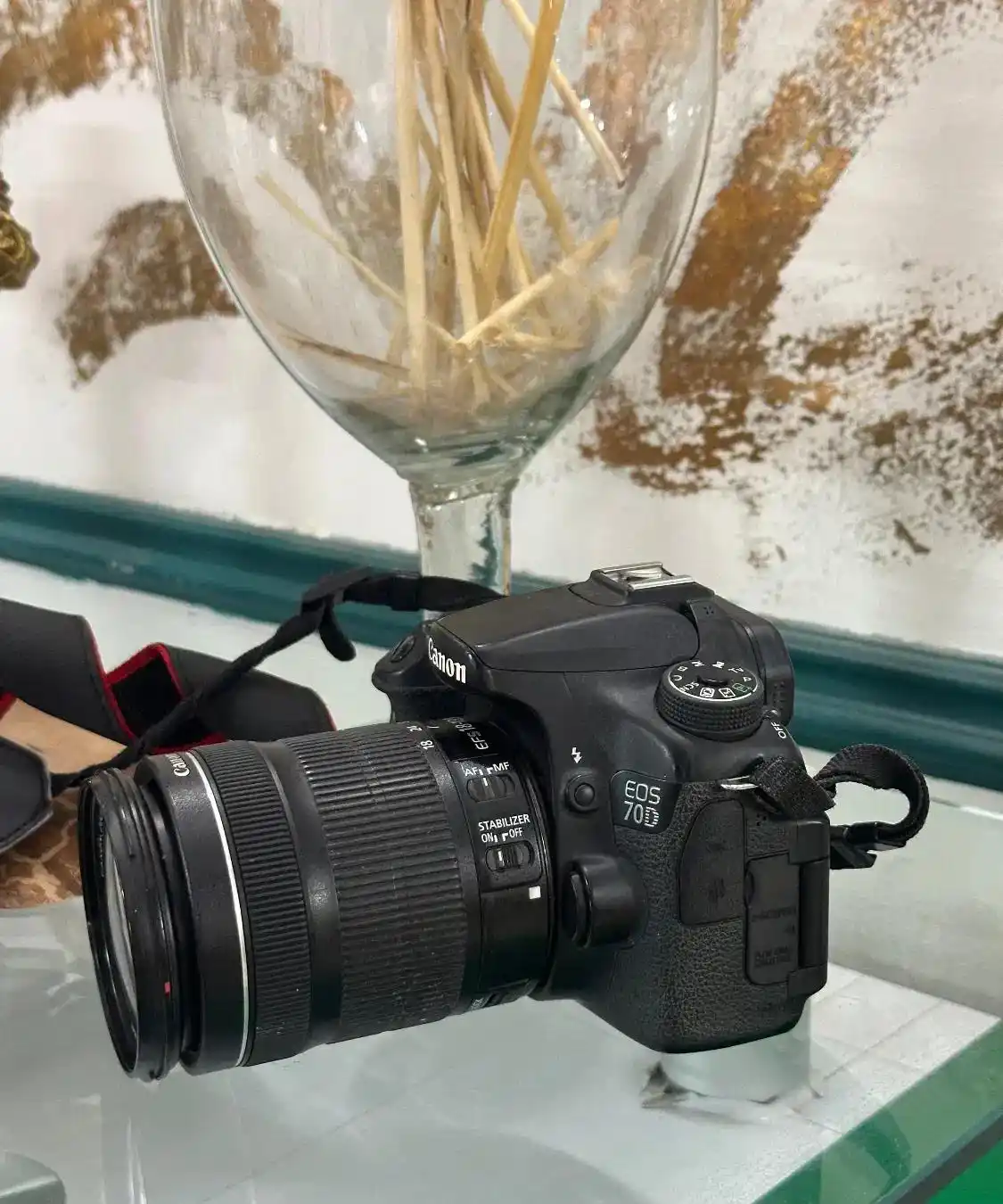 دوربین کنون ۷۰d دست دو