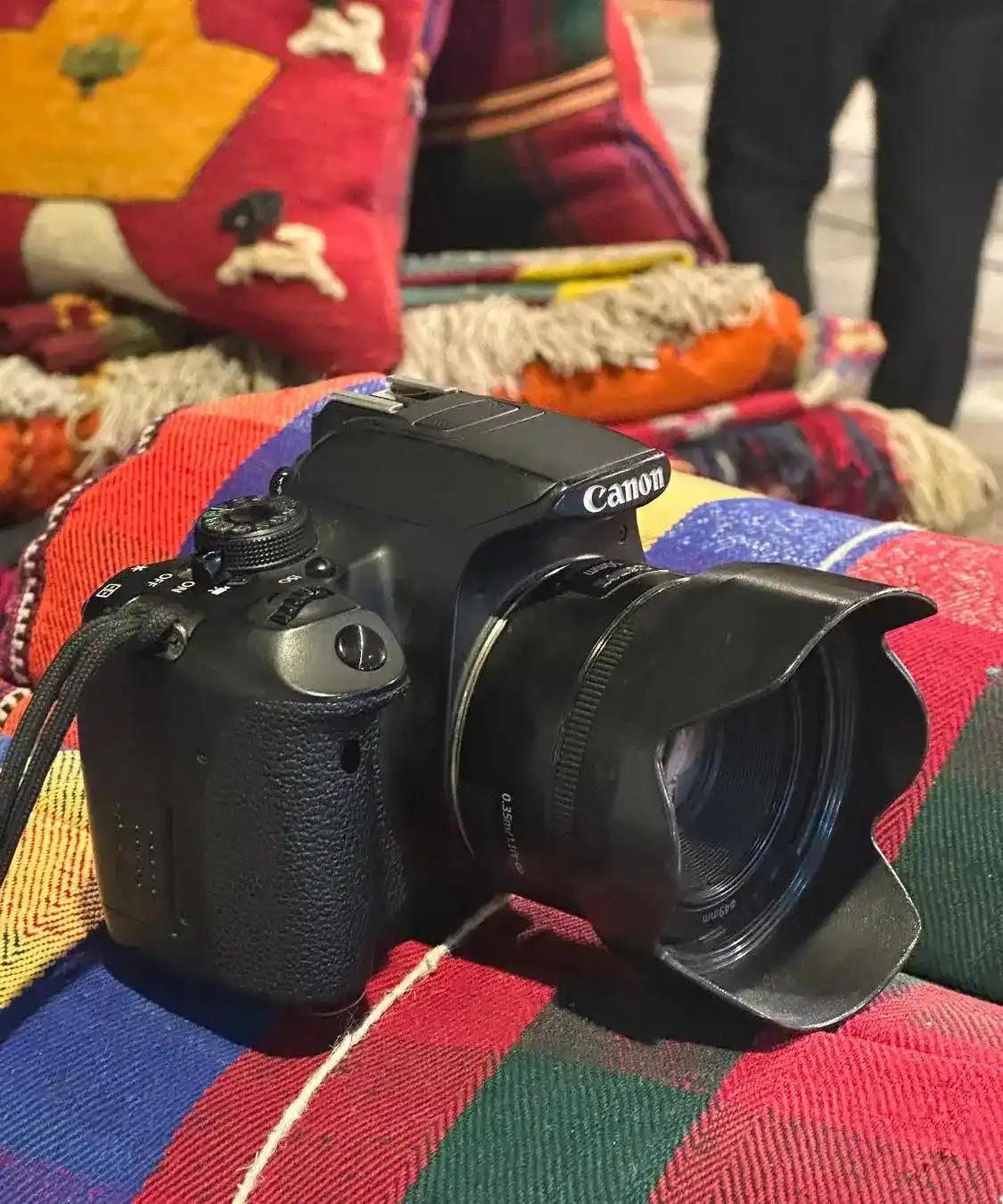 دوربین کنون 700d دست دو