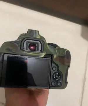 کانن 850 d با لنز دست دوم