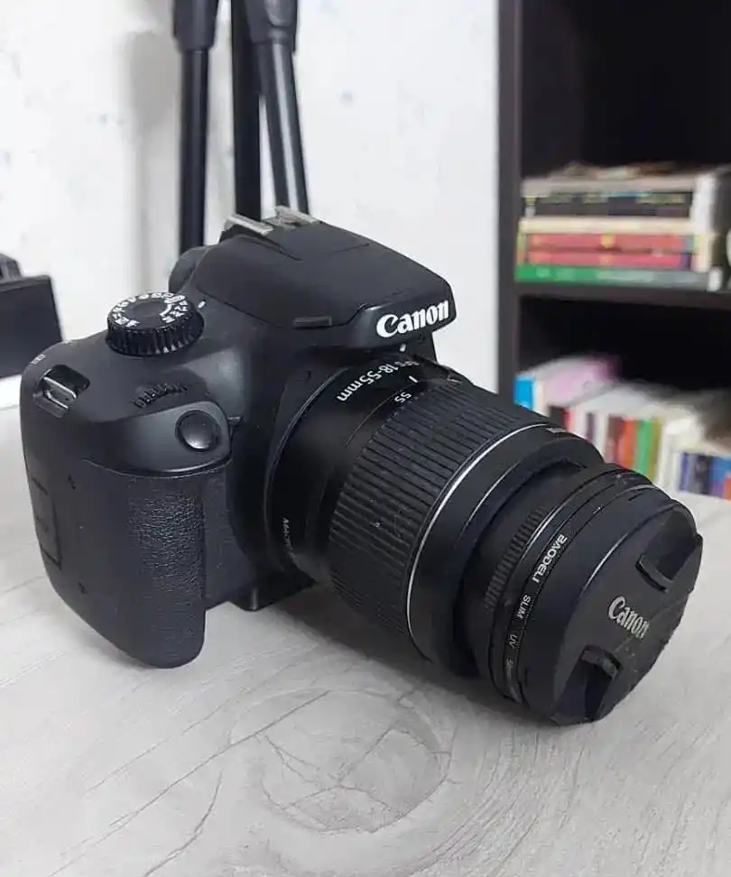 دوربین عکاسی canon دست دو