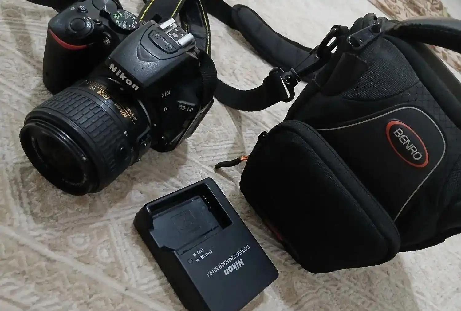 دوربین نیکون D5500 در حد نو دست دو