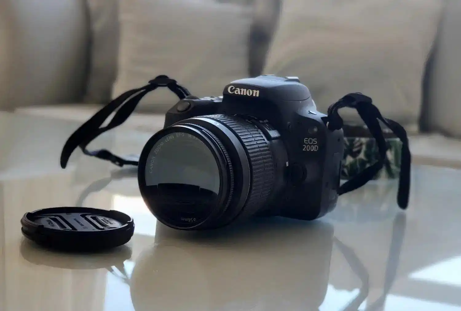 دوربین حرفه‌ای Canon EOS 200D ، در حد نو دست دو