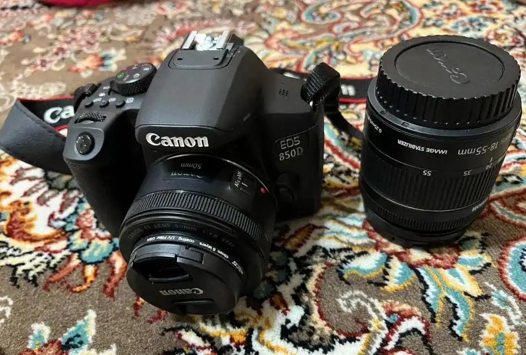 دوربین (Canon) کانن / 850D / به همراه لنز و جعبه دست دو