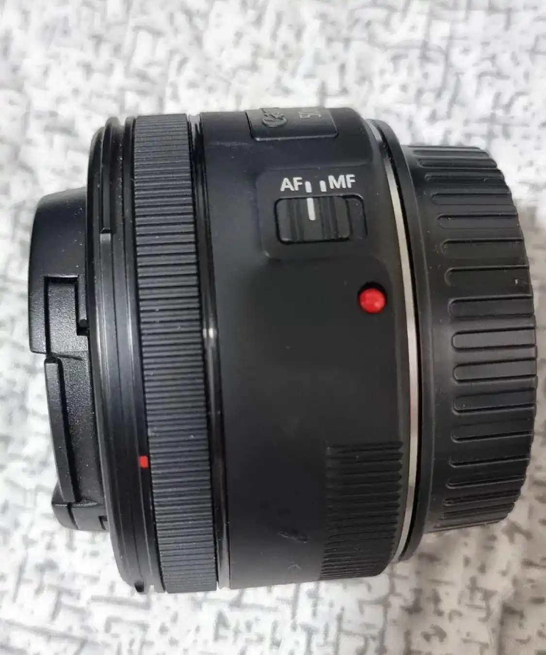 لنز ۵۰ mm کانن دست دو