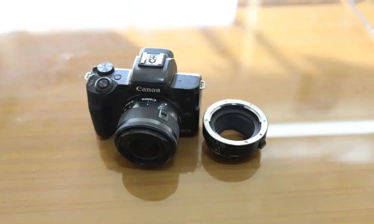 دوربین کنون m50 دست دو