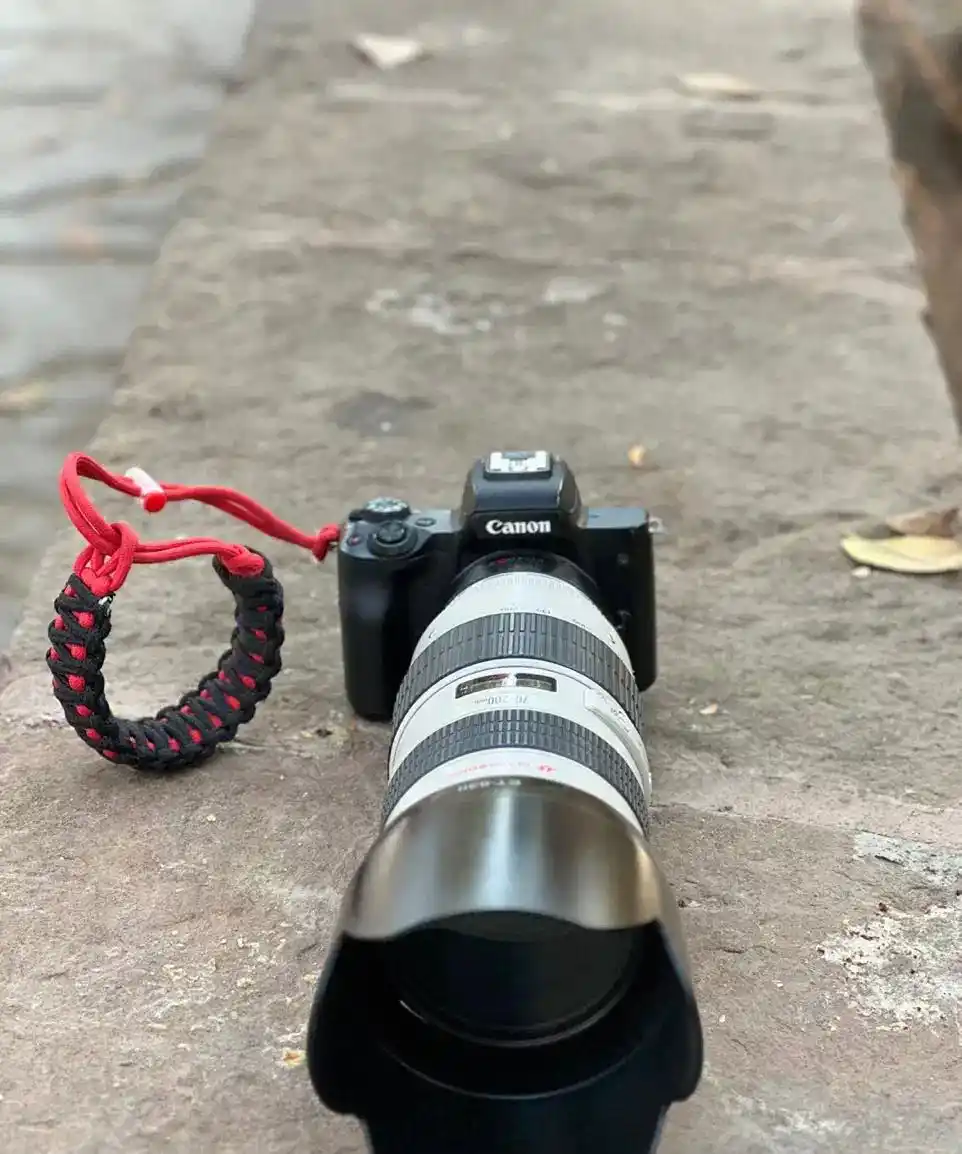 دوربین Canon M50 mark2 دست دو