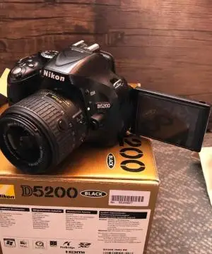دوربین نیکون d5200 دست دوم