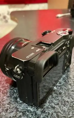 دوربین سونی a6300 خیلی پول لازمم دست دوم