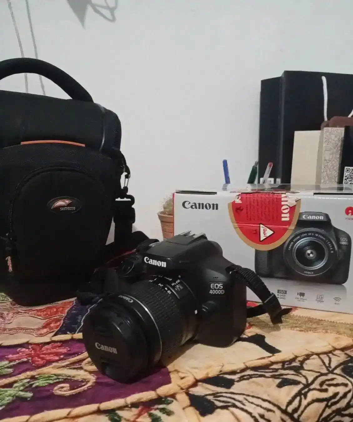 دوربین 4000d canon دست دو