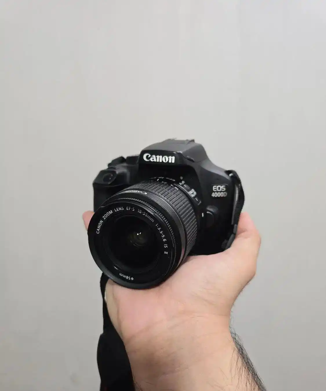دوربین عکاسی canon 4000d در حد صفر دست دو